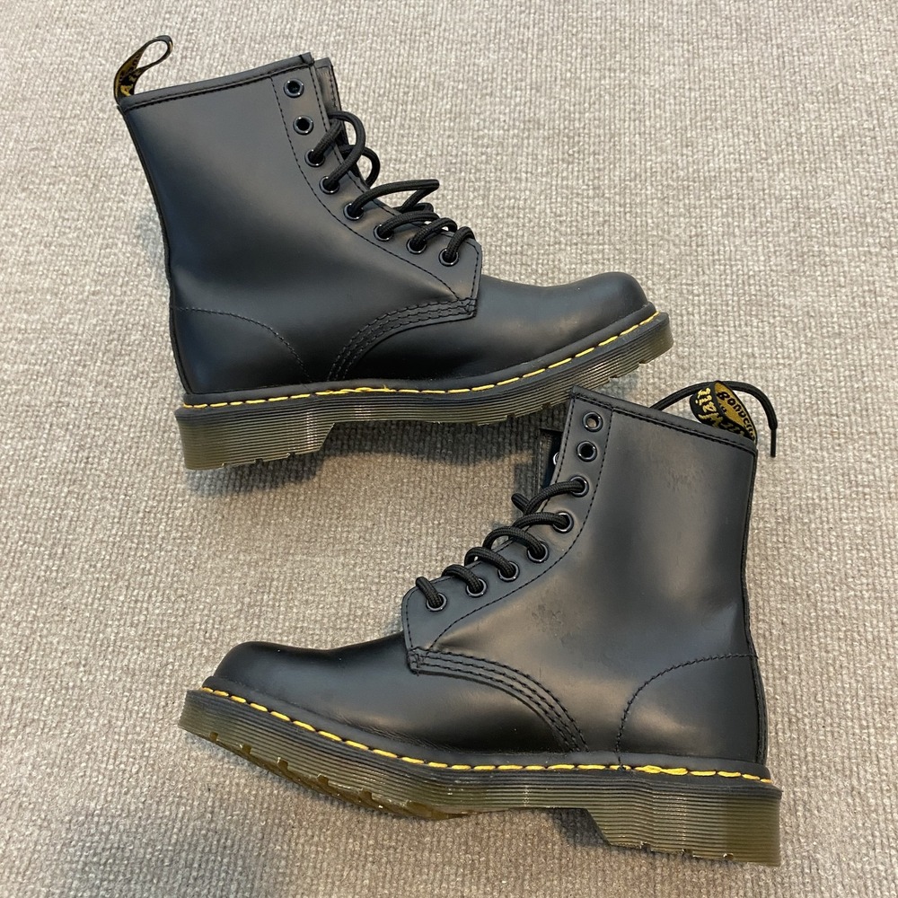 Dr. Martens 1460 W Boots Womens Size 6 Black Leather Ankle Combat Lace Up Grunge - Picture 3 of 10
